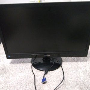 24" Samsung Computer Monitor